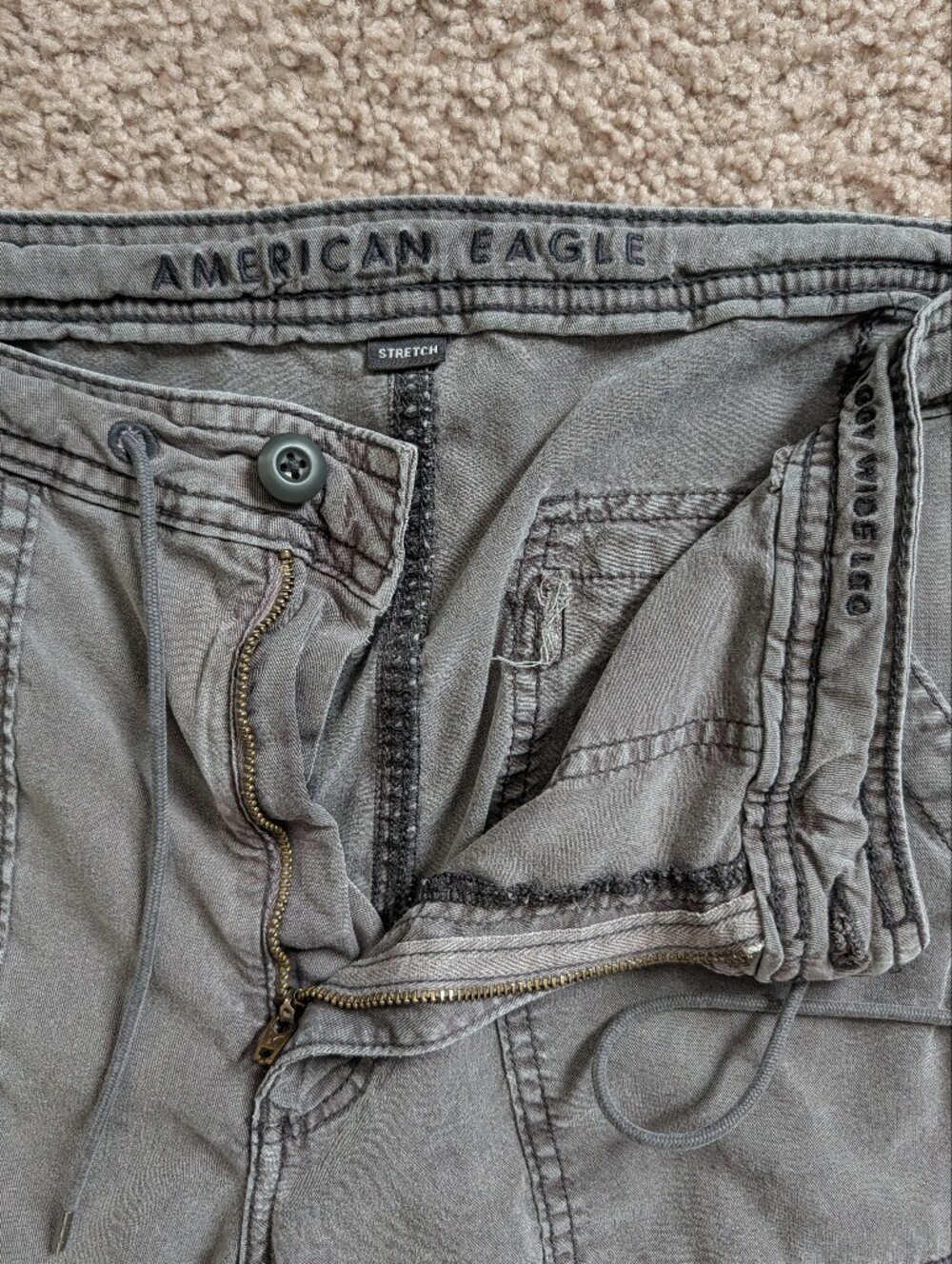 American Eagle Womens Haze Grey Dreamy High Waist Baggy Wide Leg Cargo Pant 12R - Picture 8 of 16
